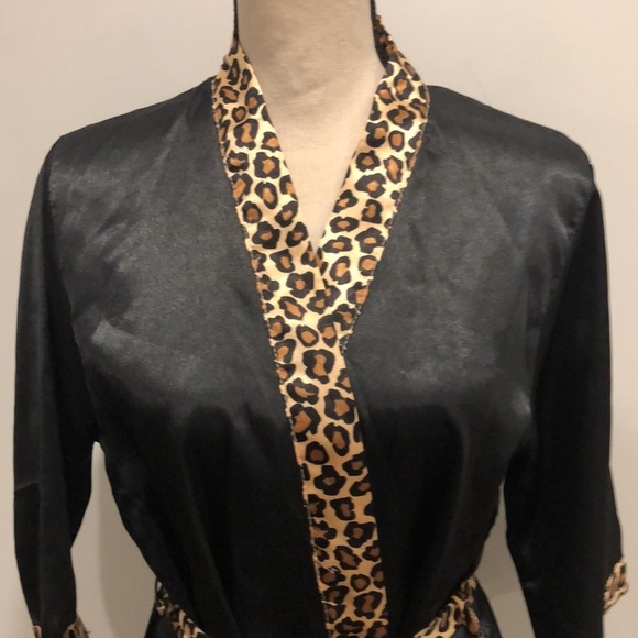 Vintage Charmour lingerie black robe animal print SZ L EUC - Picture 2 of 9